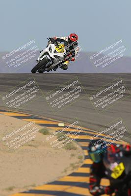 media/Oct-08-2023-CVMA (Sun) [[dbfe88ae3c]]/Race 3 Amateur Supersport Middleweight/